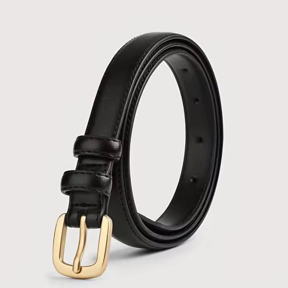 NWT - BELT Elegant Black Leather Belt with Gold Buckle - Picture 4 of 5